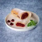 Pita sa višnjama i vanil kremom